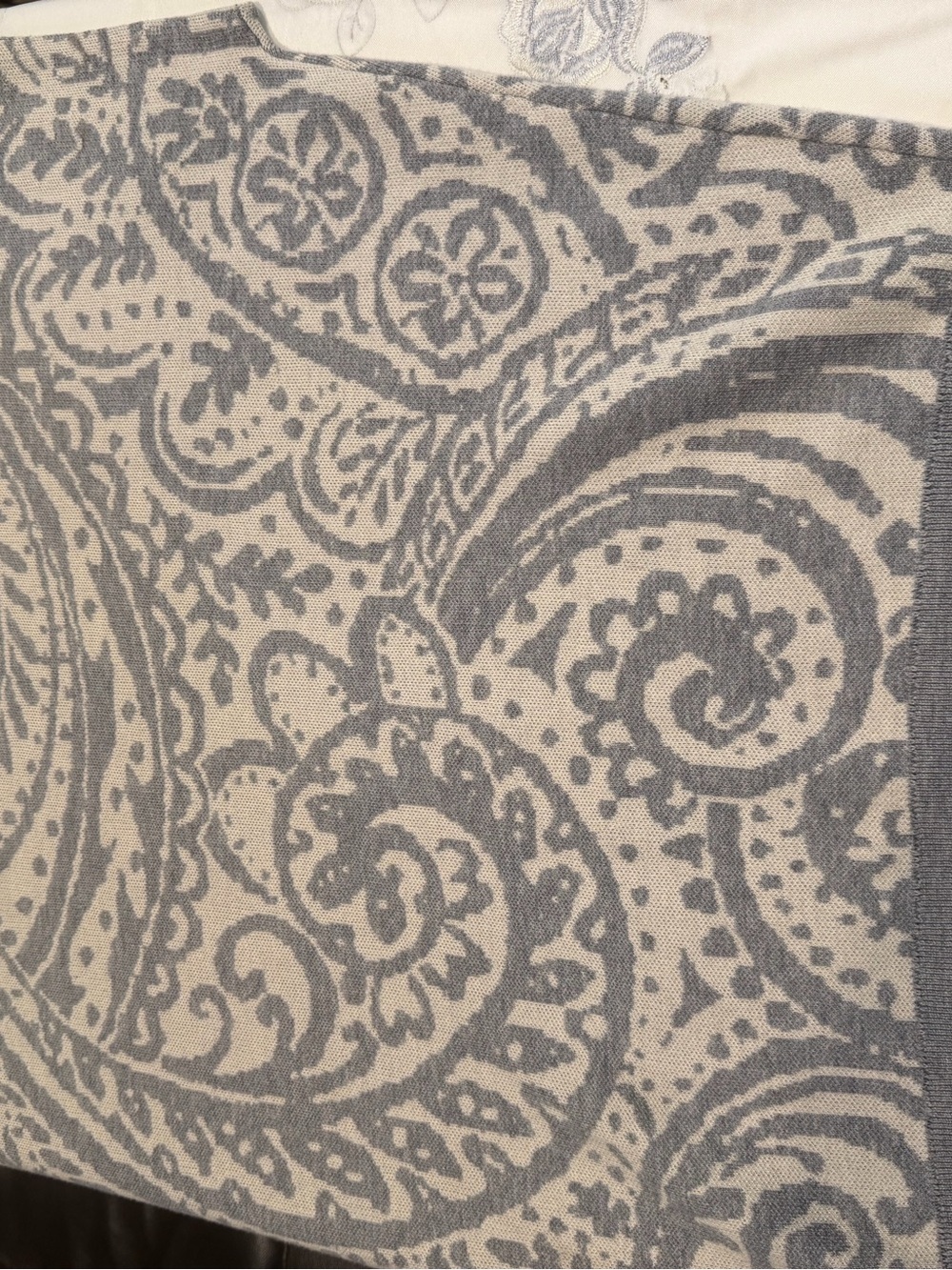 Cynthia Rowley Blue & Cream Paisley Knit Top - Picture 4 of 5